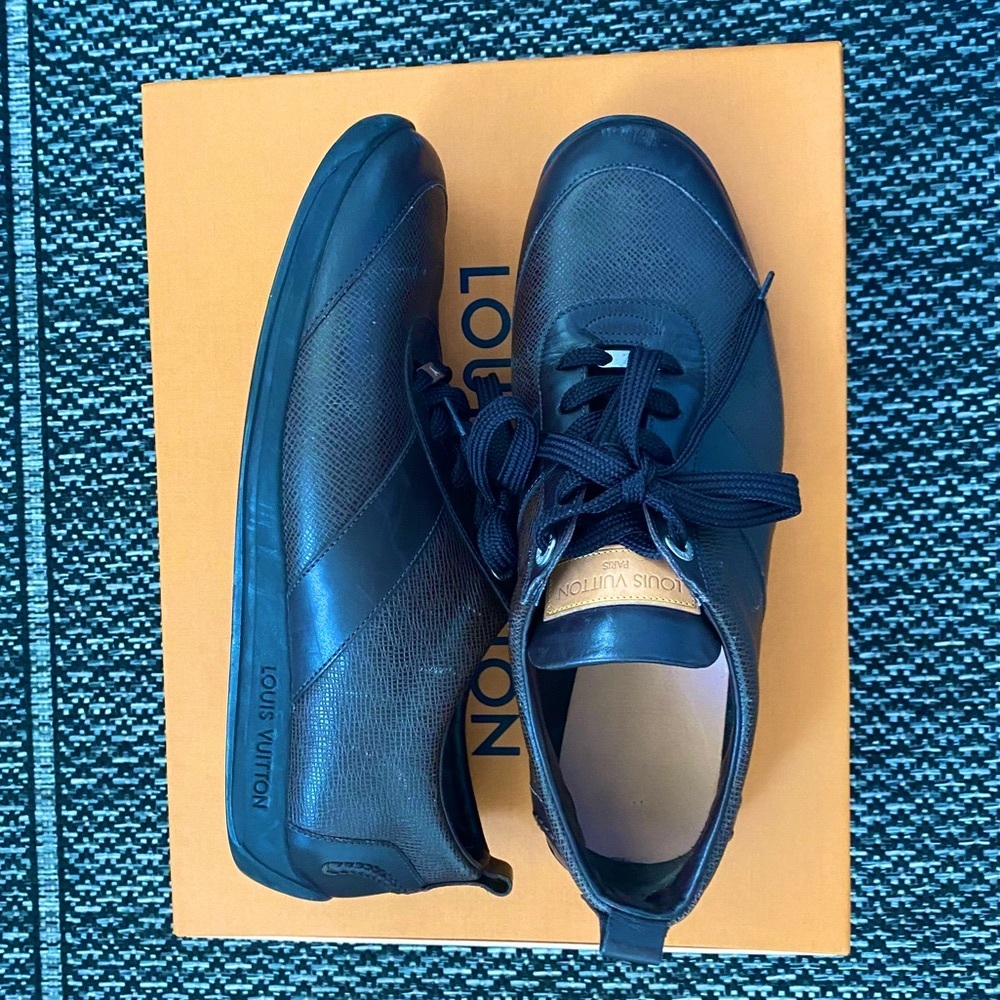 Louis Vuitton Sneakers Men’s 7/1/2 Great Condition